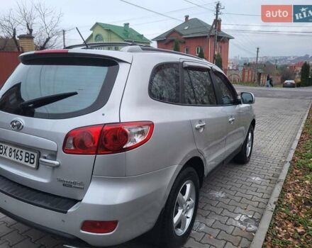 Серый Хендай Санта Фе, объемом двигателя 2.19 л и пробегом 252 тыс. км за 10300 $, фото 25 на Automoto.ua