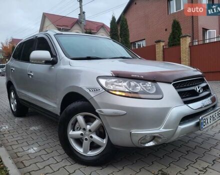 Серый Хендай Санта Фе, объемом двигателя 2.19 л и пробегом 252 тыс. км за 10300 $, фото 5 на Automoto.ua