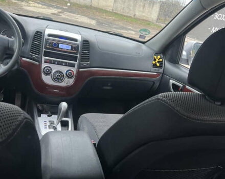 Серый Хендай Санта Фе, объемом двигателя 2.2 л и пробегом 272 тыс. км за 8900 $, фото 13 на Automoto.ua