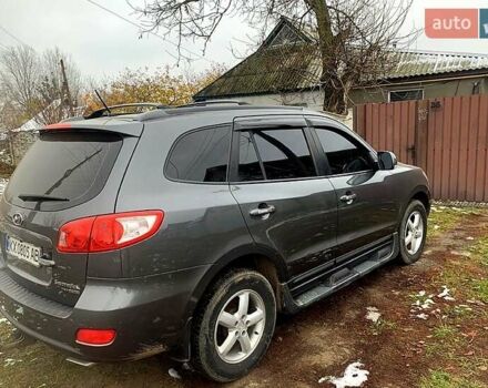 Серый Хендай Санта Фе, объемом двигателя 2.2 л и пробегом 230 тыс. км за 9799 $, фото 1 на Automoto.ua
