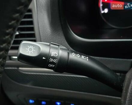 Серый Хендай Санта Фе, объемом двигателя 2.2 л и пробегом 229 тыс. км за 11999 $, фото 22 на Automoto.ua