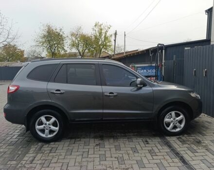 Серый Хендай Санта Фе, объемом двигателя 2.2 л и пробегом 239 тыс. км за 11000 $, фото 7 на Automoto.ua