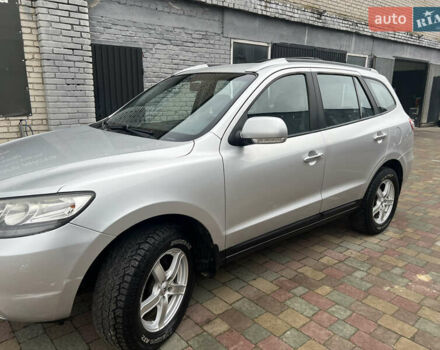 Серый Хендай Санта Фе, объемом двигателя 2.2 л и пробегом 272 тыс. км за 8900 $, фото 4 на Automoto.ua