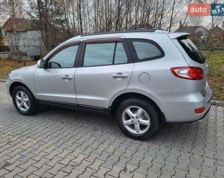 Серый Хендай Санта Фе, объемом двигателя 2.19 л и пробегом 252 тыс. км за 10300 $, фото 43 на Automoto.ua