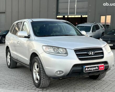 Серый Хендай Санта Фе, объемом двигателя 2.2 л и пробегом 279 тыс. км за 10890 $, фото 2 на Automoto.ua