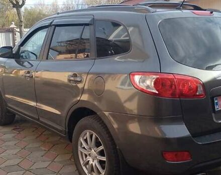 Серый Хендай Санта Фе, объемом двигателя 2.2 л и пробегом 185 тыс. км за 10700 $, фото 2 на Automoto.ua