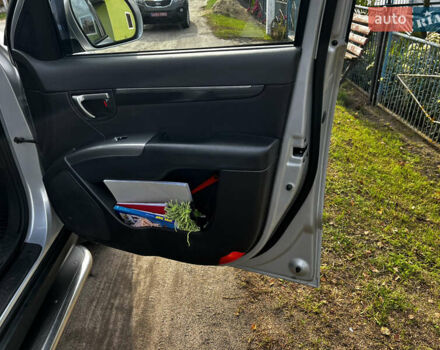 Серый Хендай Санта Фе, объемом двигателя 2.2 л и пробегом 235 тыс. км за 12900 $, фото 34 на Automoto.ua