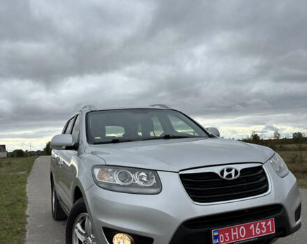 Серый Хендай Санта Фе, объемом двигателя 2.2 л и пробегом 262 тыс. км за 12500 $, фото 3 на Automoto.ua