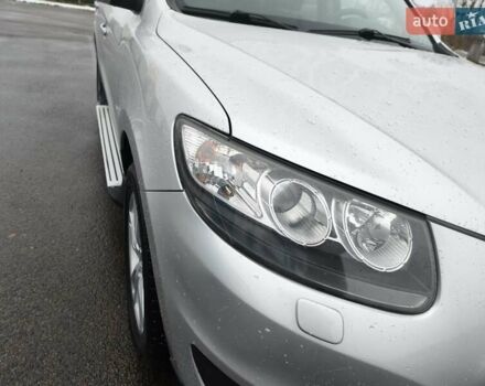 Серый Хендай Санта Фе, объемом двигателя 2.2 л и пробегом 258 тыс. км за 10950 $, фото 20 на Automoto.ua