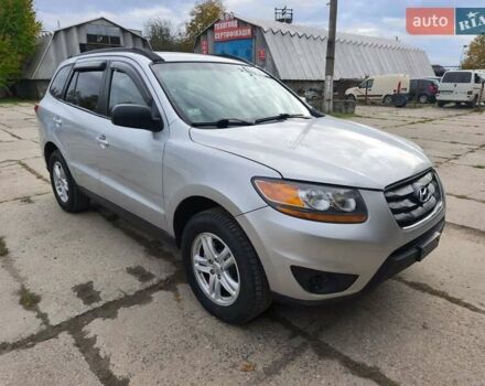 Серый Хендай Санта Фе, объемом двигателя 2.4 л и пробегом 160 тыс. км за 7700 $, фото 6 на Automoto.ua
