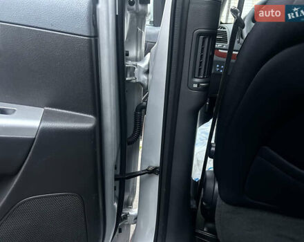 Сірий Хендай Санта Фе, об'ємом двигуна 2.2 л та пробігом 269 тис. км за 9990 $, фото 58 на Automoto.ua