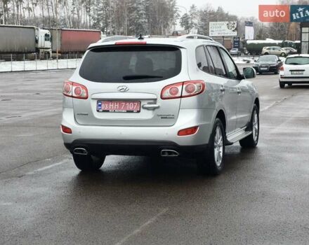 Серый Хендай Санта Фе, объемом двигателя 2.2 л и пробегом 258 тыс. км за 10950 $, фото 9 на Automoto.ua