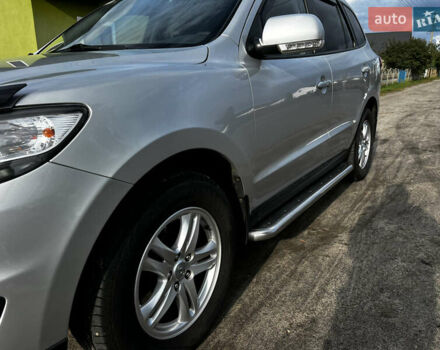 Серый Хендай Санта Фе, объемом двигателя 2.2 л и пробегом 235 тыс. км за 12900 $, фото 42 на Automoto.ua
