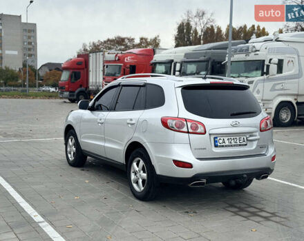 Серый Хендай Санта Фе, объемом двигателя 2.2 л и пробегом 266 тыс. км за 11700 $, фото 2 на Automoto.ua
