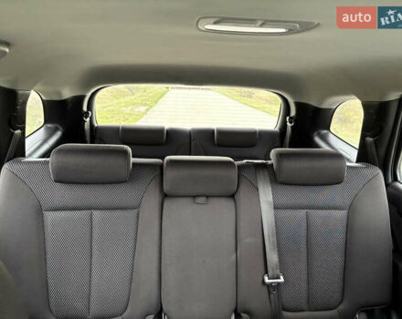 Серый Хендай Санта Фе, объемом двигателя 2.2 л и пробегом 262 тыс. км за 12500 $, фото 22 на Automoto.ua