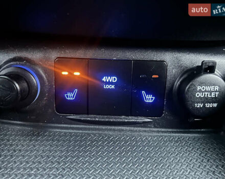 Сірий Хендай Санта Фе, об'ємом двигуна 2.2 л та пробігом 269 тис. км за 9990 $, фото 54 на Automoto.ua