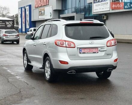 Серый Хендай Санта Фе, объемом двигателя 2.2 л и пробегом 258 тыс. км за 10950 $, фото 10 на Automoto.ua