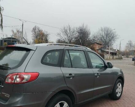 Серый Хендай Санта Фе, объемом двигателя 2.36 л и пробегом 140 тыс. км за 9900 $, фото 3 на Automoto.ua