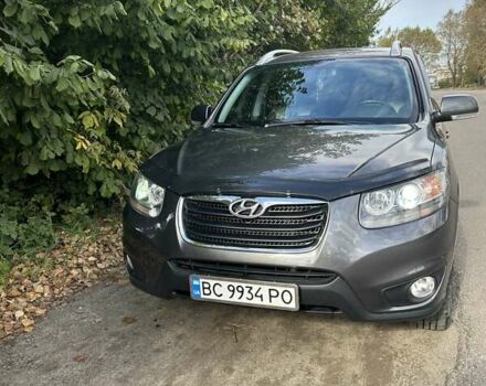 Серый Хендай Санта Фе, объемом двигателя 2.2 л и пробегом 227 тыс. км за 13600 $, фото 9 на Automoto.ua