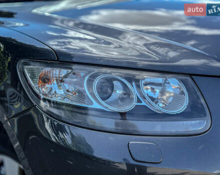 Серый Хендай Санта Фе, объемом двигателя 2.2 л и пробегом 229 тыс. км за 11900 $, фото 34 на Automoto.ua