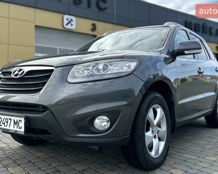 Сірий Хендай Санта Фе, об'ємом двигуна 2.2 л та пробігом 296 тис. км за 10800 $, фото 12 на Automoto.ua