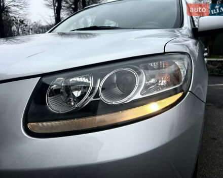 Сірий Хендай Санта Фе, об'ємом двигуна 2.2 л та пробігом 269 тис. км за 9990 $, фото 81 на Automoto.ua