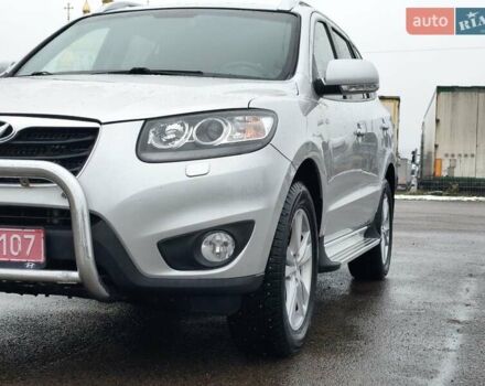 Серый Хендай Санта Фе, объемом двигателя 2.2 л и пробегом 258 тыс. км за 10950 $, фото 6 на Automoto.ua