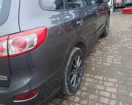 Серый Хендай Санта Фе, объемом двигателя 2.2 л и пробегом 180 тыс. км за 10700 $, фото 4 на Automoto.ua