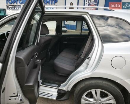 Серый Хендай Санта Фе, объемом двигателя 2.2 л и пробегом 258 тыс. км за 11450 $, фото 19 на Automoto.ua