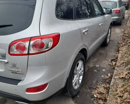 Сірий Хендай Санта Фе, об'ємом двигуна 2.2 л та пробігом 278 тис. км за 12500 $, фото 15 на Automoto.ua