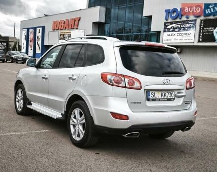 Серый Хендай Санта Фе, объемом двигателя 2.2 л и пробегом 258 тыс. км за 11450 $, фото 4 на Automoto.ua