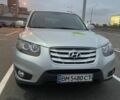 Серый Хендай Санта Фе, объемом двигателя 2 л и пробегом 270 тыс. км за 12000 $, фото 1 на Automoto.ua