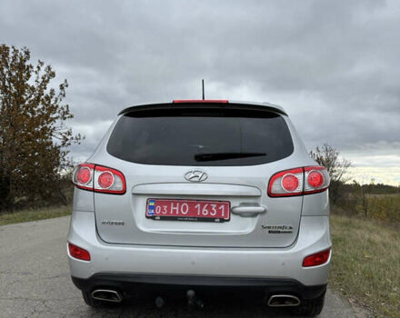 Серый Хендай Санта Фе, объемом двигателя 2.2 л и пробегом 262 тыс. км за 12500 $, фото 11 на Automoto.ua