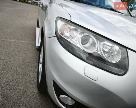 Серый Хендай Санта Фе, объемом двигателя 2.2 л и пробегом 258 тыс. км за 11450 $, фото 29 на Automoto.ua