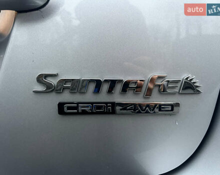 Сірий Хендай Санта Фе, об'ємом двигуна 2.2 л та пробігом 269 тис. км за 9990 $, фото 79 на Automoto.ua