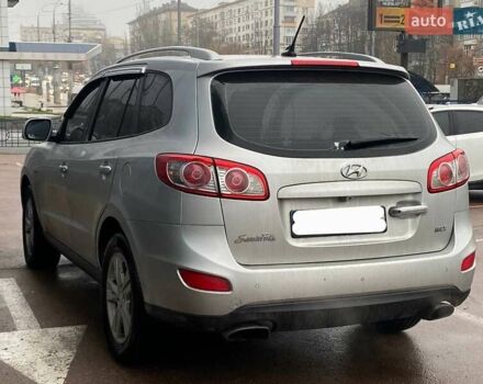 Серый Хендай Санта Фе, объемом двигателя 2 л и пробегом 270 тыс. км за 11900 $, фото 3 на Automoto.ua