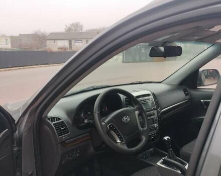 Серый Хендай Санта Фе, объемом двигателя 2.36 л и пробегом 140 тыс. км за 9900 $, фото 7 на Automoto.ua