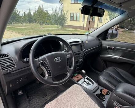 Хендай Санта Фе 2010 в Луцке на Automoto.ua Серый Хендай Санта Фе, объемом двигателя 2.2 л и пробегом 200 тыс. км за 12000 $, фото 4 на Automoto.ua