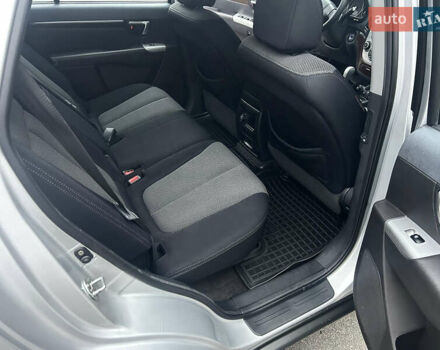 Сірий Хендай Санта Фе, об'ємом двигуна 2.2 л та пробігом 269 тис. км за 9990 $, фото 71 на Automoto.ua