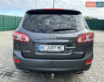 Сірий Хендай Санта Фе, об'ємом двигуна 2.2 л та пробігом 296 тис. км за 10800 $, фото 8 на Automoto.ua