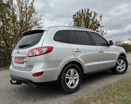 Серый Хендай Санта Фе, объемом двигателя 2.2 л и пробегом 262 тыс. км за 12500 $, фото 13 на Automoto.ua