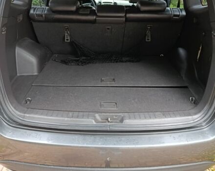 Серый Хендай Санта Фе, объемом двигателя 0 л и пробегом 406 тыс. км за 9057 $, фото 2 на Automoto.ua