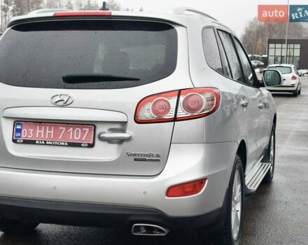 Серый Хендай Санта Фе, объемом двигателя 2.2 л и пробегом 258 тыс. км за 10950 $, фото 15 на Automoto.ua