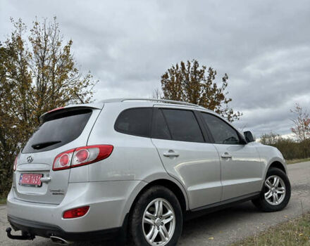 Серый Хендай Санта Фе, объемом двигателя 2.2 л и пробегом 262 тыс. км за 12500 $, фото 14 на Automoto.ua