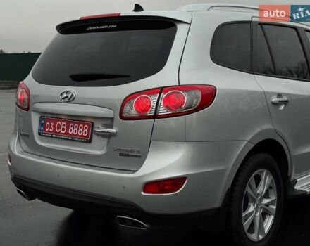 Серый Хендай Санта Фе, объемом двигателя 2.2 л и пробегом 260 тыс. км за 11800 $, фото 17 на Automoto.ua