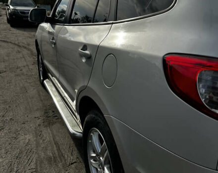 Серый Хендай Санта Фе, объемом двигателя 2.2 л и пробегом 235 тыс. км за 12900 $, фото 41 на Automoto.ua