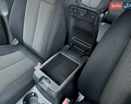 Сірий Хендай Санта Фе, об'ємом двигуна 2.2 л та пробігом 269 тис. км за 9990 $, фото 42 на Automoto.ua