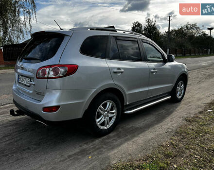 Серый Хендай Санта Фе, объемом двигателя 2.2 л и пробегом 235 тыс. км за 12900 $, фото 10 на Automoto.ua