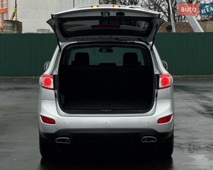 Серый Хендай Санта Фе, объемом двигателя 2.2 л и пробегом 260 тыс. км за 11800 $, фото 18 на Automoto.ua