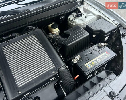 Сірий Хендай Санта Фе, об'ємом двигуна 2.2 л та пробігом 269 тис. км за 9990 $, фото 86 на Automoto.ua